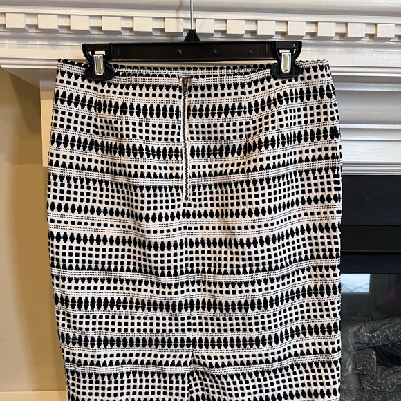Ann Taylor LOFT stitched pencil skirt - Picture 2 of 2
